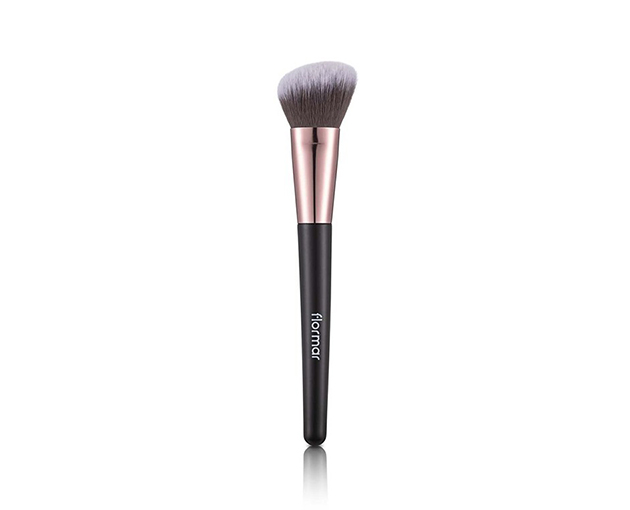 Flormar ბლაშის გაშლილი ფუნჯი  